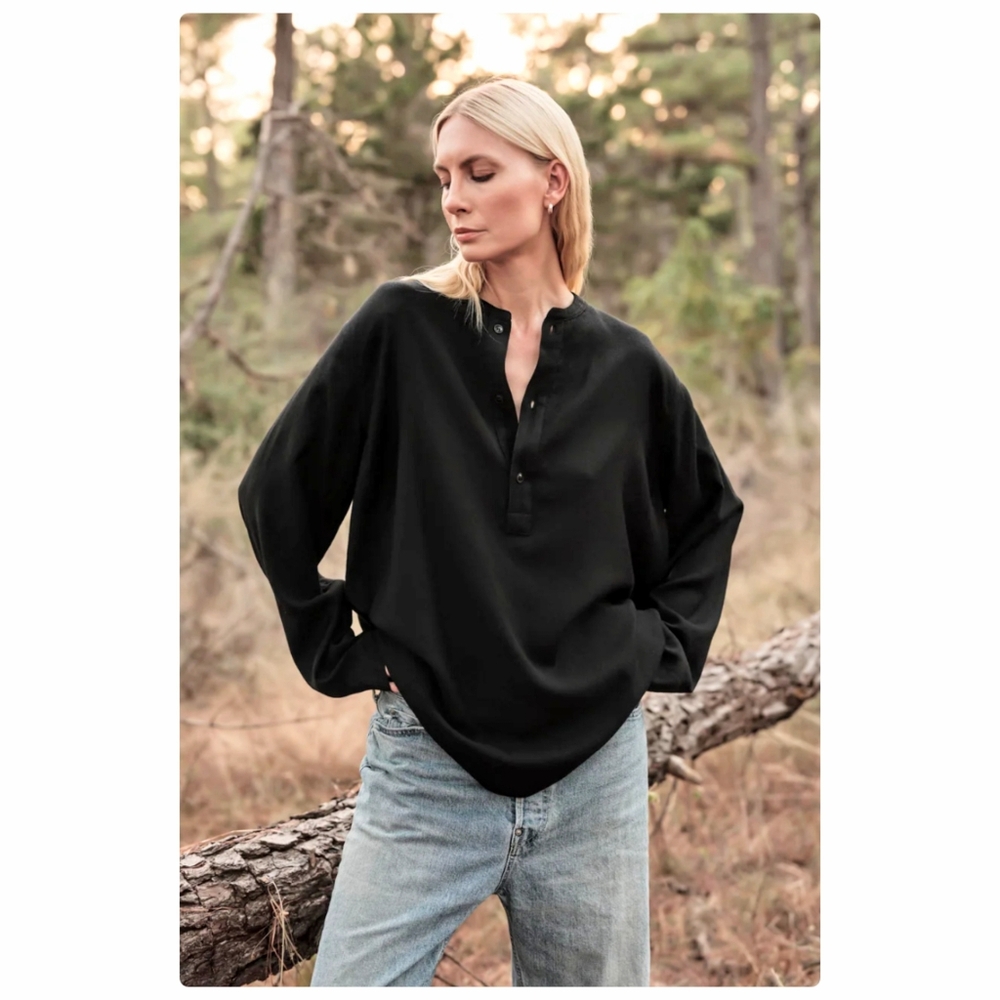 Mamene  Henley Pullover Shirt in Wool